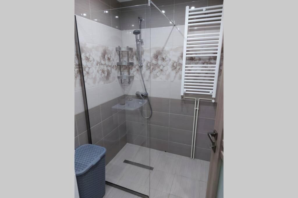 Hidden Apartment 미에르쿠리에씨우크 외부 사진